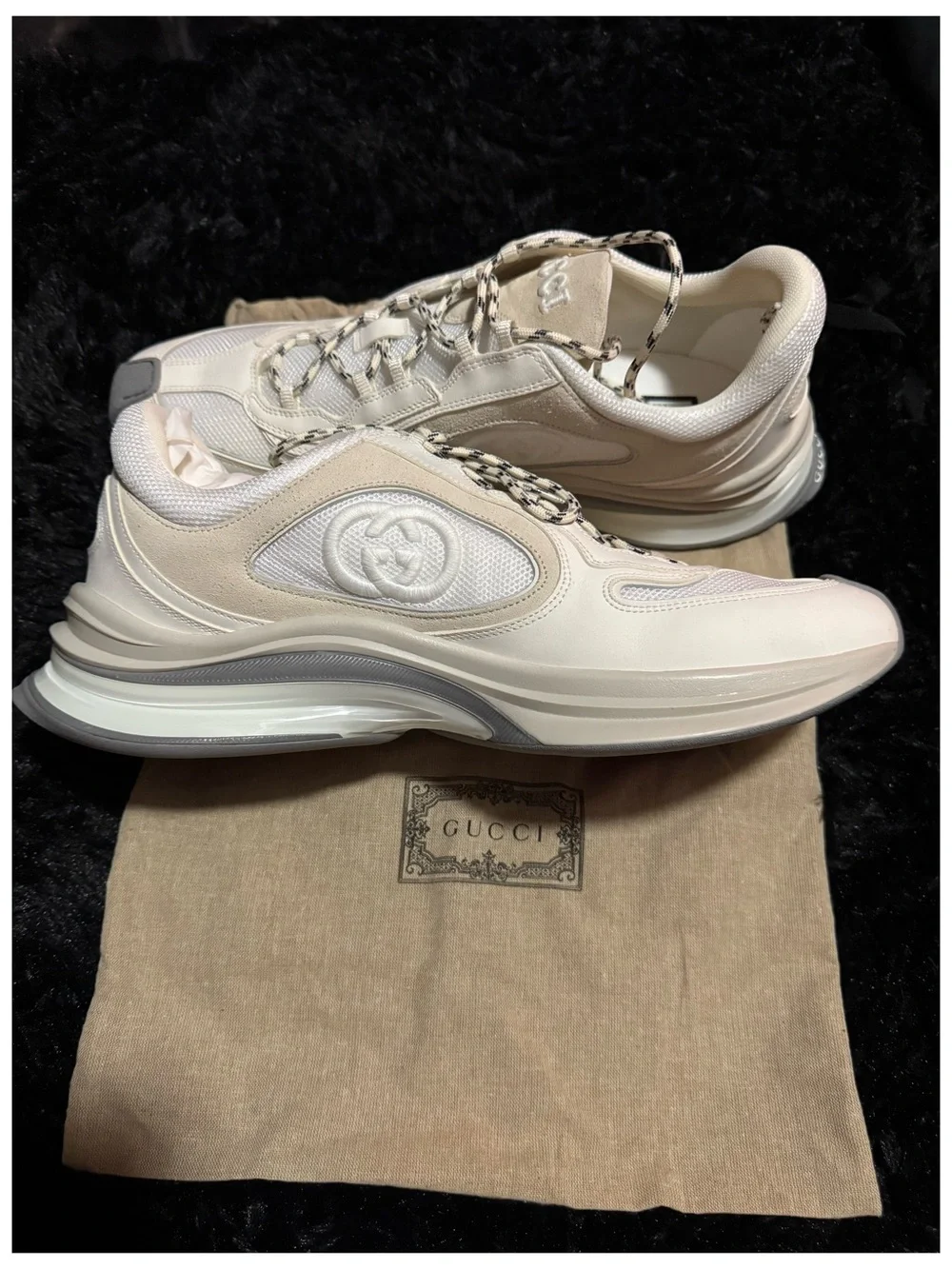 Gucci Men's Cream White and Gray Leather Running Sneakers